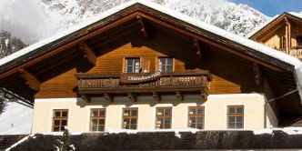 Az egyik wellness hotel az Alpokban, forrás: Alpine-Wellness